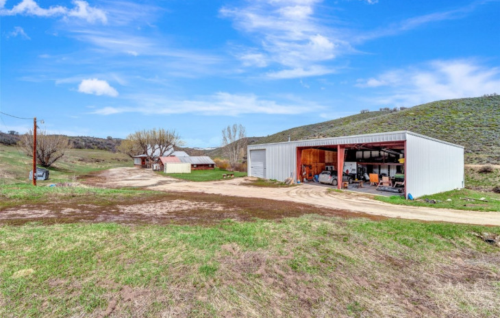 41575 County Road 46 Photo