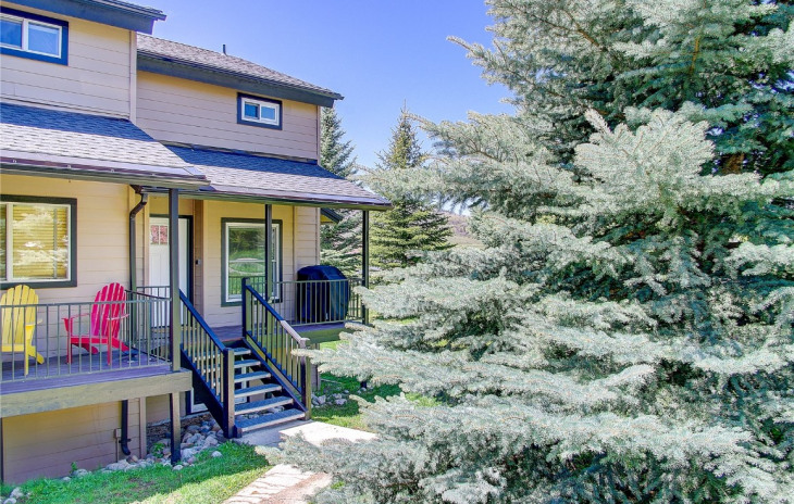 532 Tamarack Drive Photo