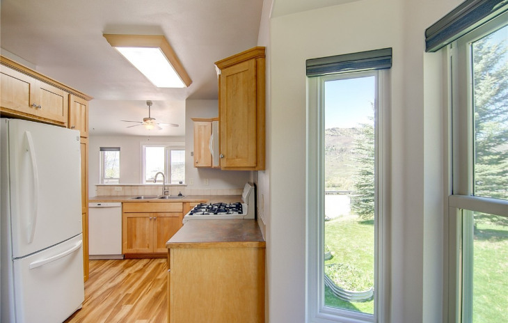 532 Tamarack Drive Photo