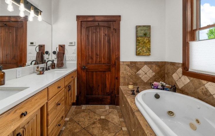 27575 Winchester Trail Photo