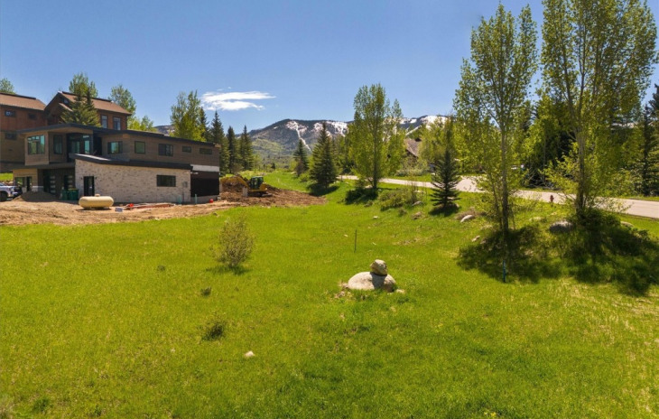 1205 Harwig Circle Photo