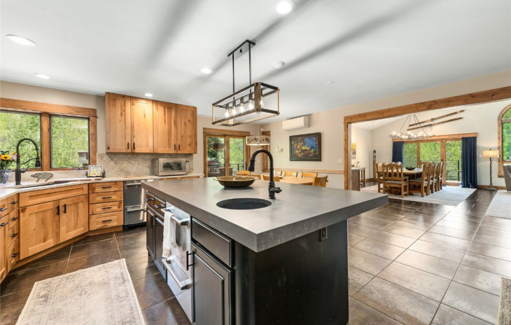 2774 Burgess Creek Road Photo