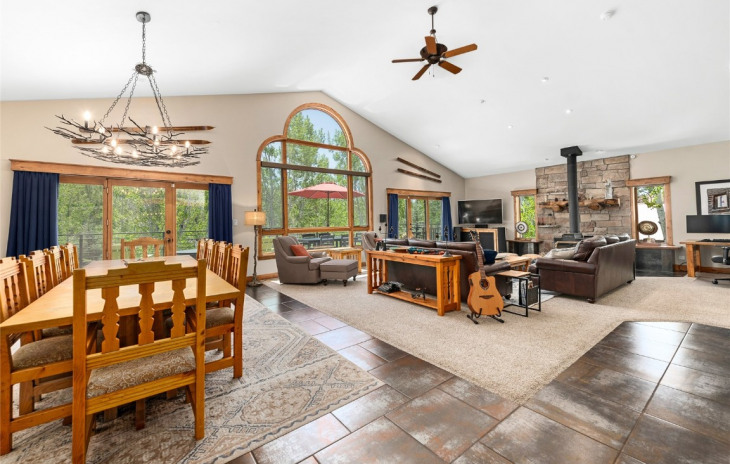 2774 Burgess Creek Road Photo