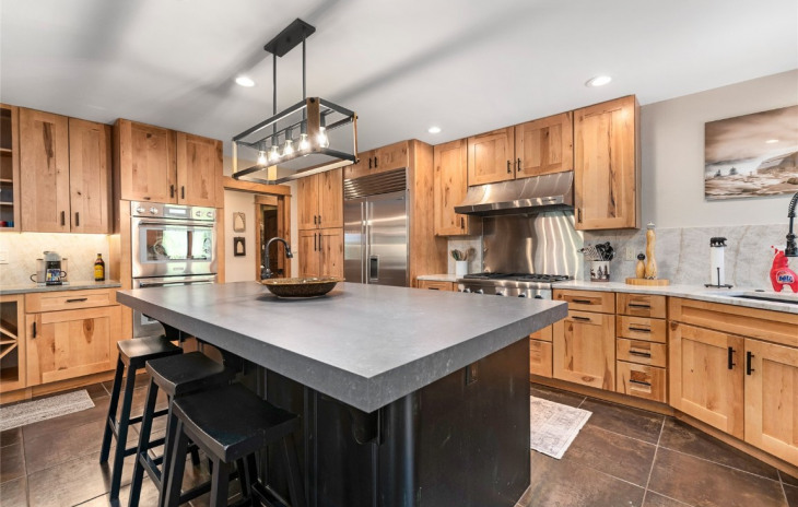 2774 Burgess Creek Road Photo