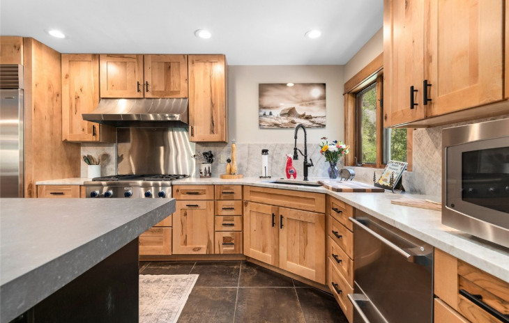 2774 Burgess Creek Road Photo