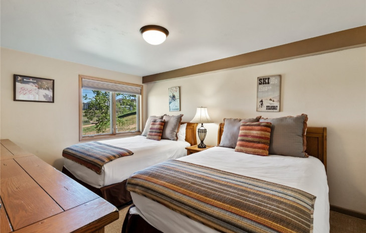 2430 Ski Trail Lane Photo