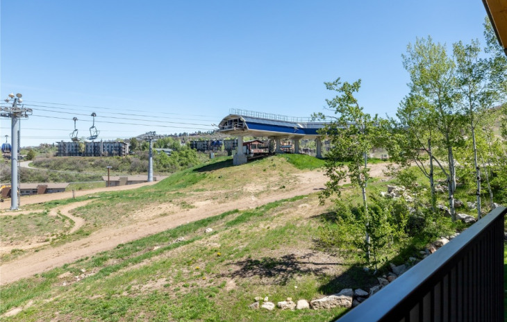 2430 Ski Trail Lane Photo