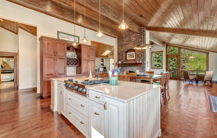 2295 Glacier Ridge Photo