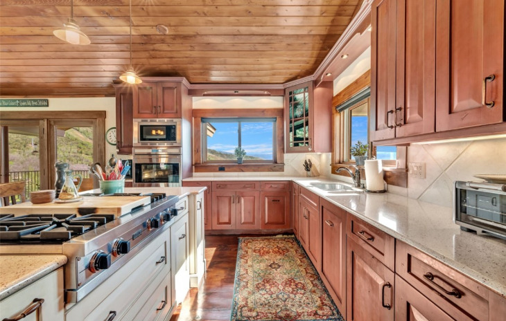 2295 Glacier Ridge Photo