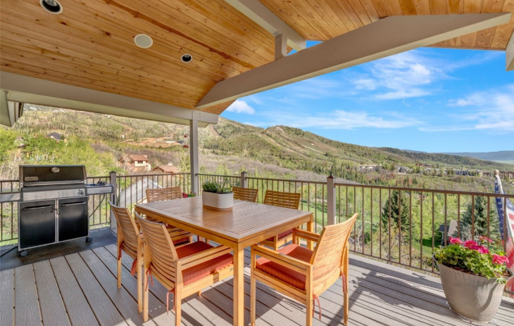 2295 Glacier Ridge Photo