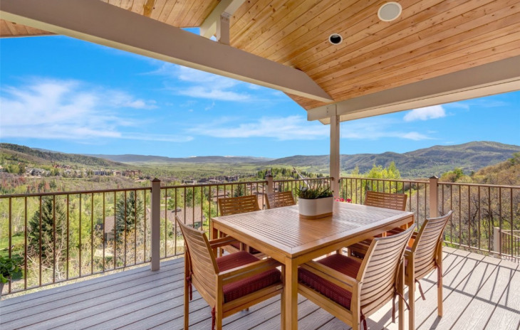2295 Glacier Ridge Photo