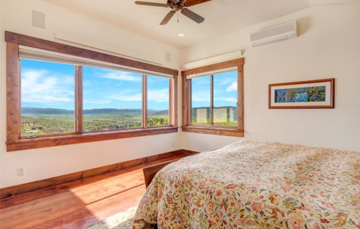 2295 Glacier Ridge Photo