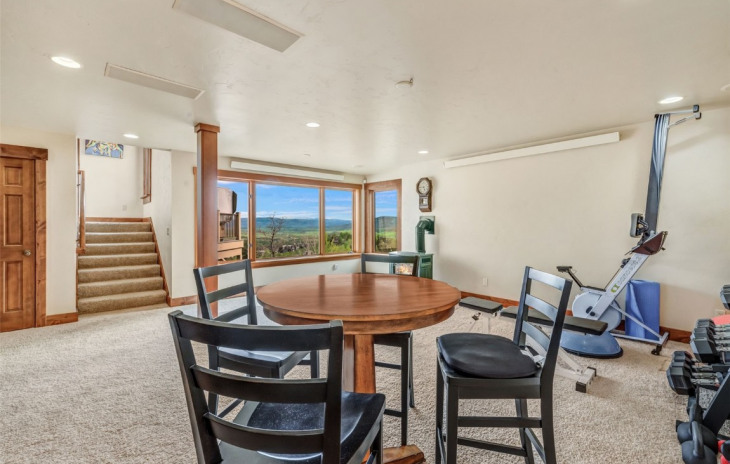 2295 Glacier Ridge Photo