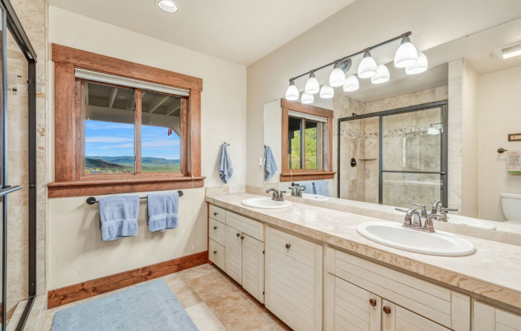 2295 Glacier Ridge Photo