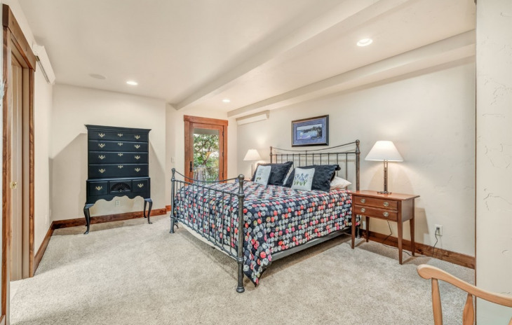 2295 Glacier Ridge Photo