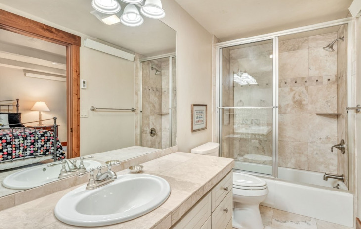 2295 Glacier Ridge Photo