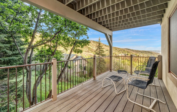 2295 Glacier Ridge Photo