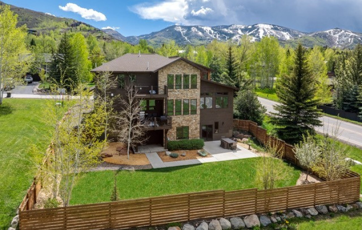 5 Copper Rose Court Photo