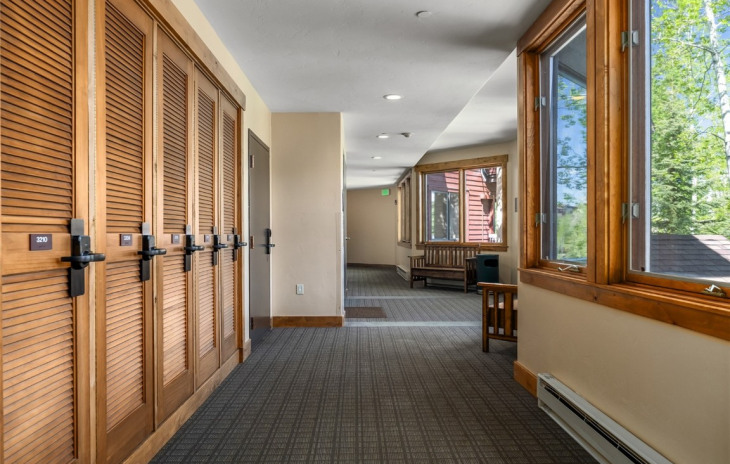 1825 Medicine Springs Drive Photo