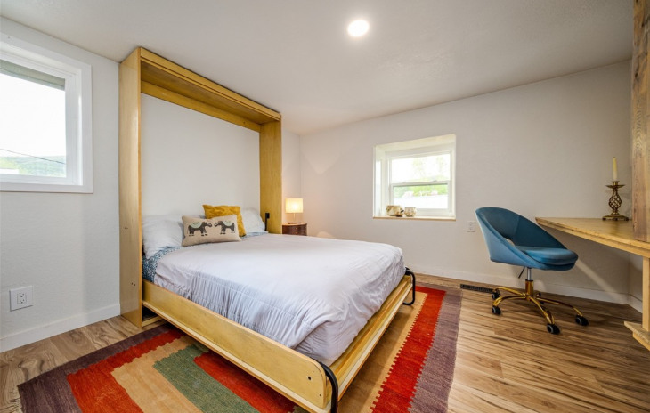 129 E Williams Street Photo