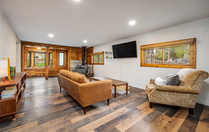 129 E Williams Street Photo