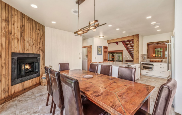 2440 Ski Trail Lane Photo