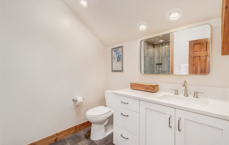 2440 Ski Trail Lane Photo
