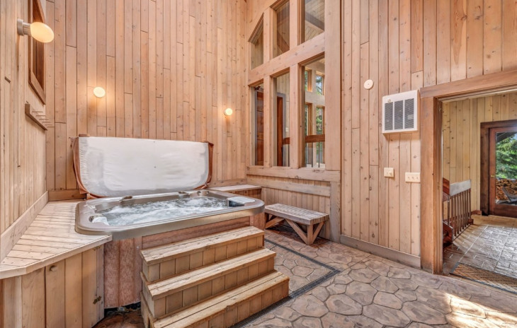2440 Ski Trail Lane Photo