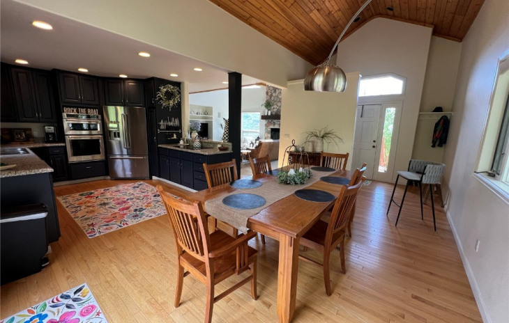 1735 Clubhouse Drive Photo