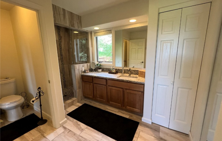 1735 Clubhouse Drive Photo