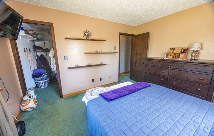 414 Meadowbrook Court Photo