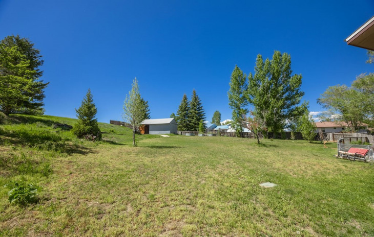 414 Meadowbrook Court Photo