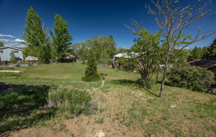 414 Meadowbrook Court Photo
