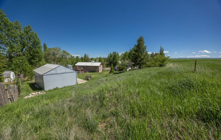 414 Meadowbrook Court Photo