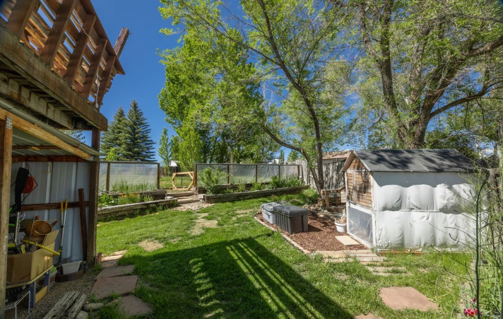 414 Meadowbrook Court Photo