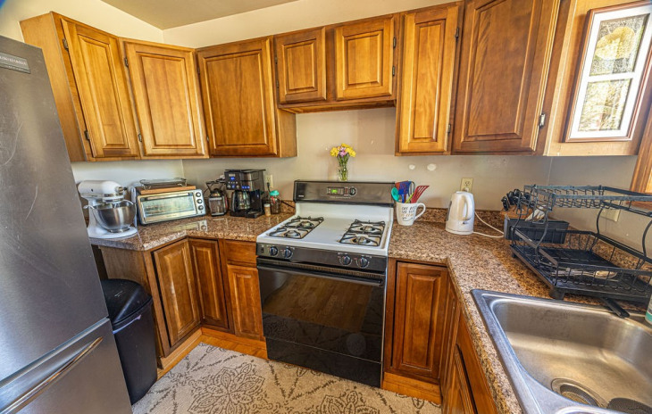 414 Meadowbrook Court Photo