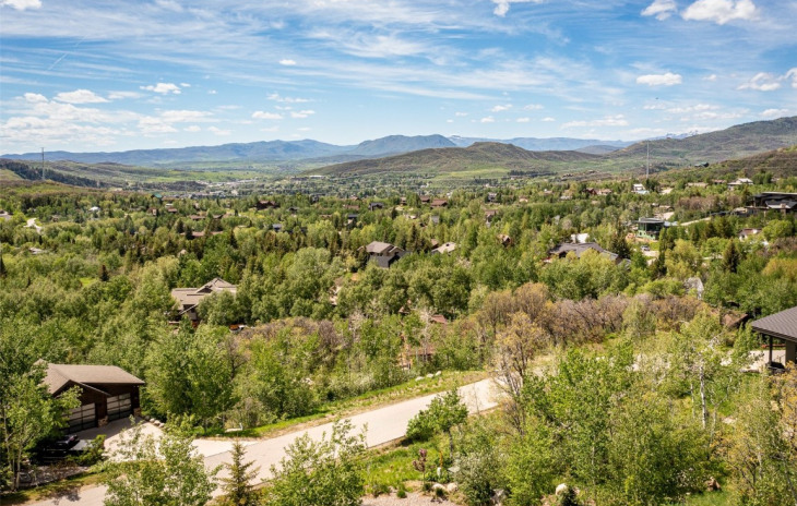 225 Boulder Ridge Road Photo