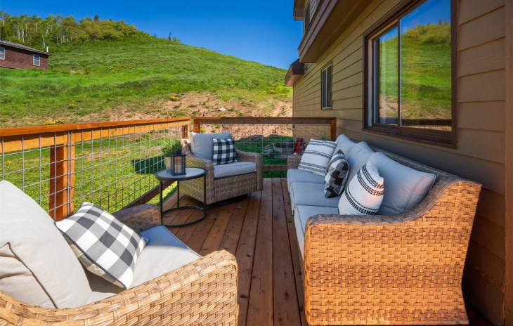 27120 Neptune Place Photo