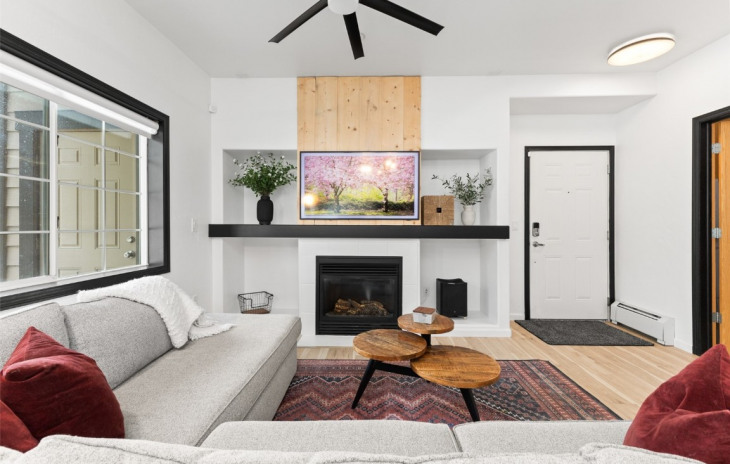 3335 Columbine Drive Photo