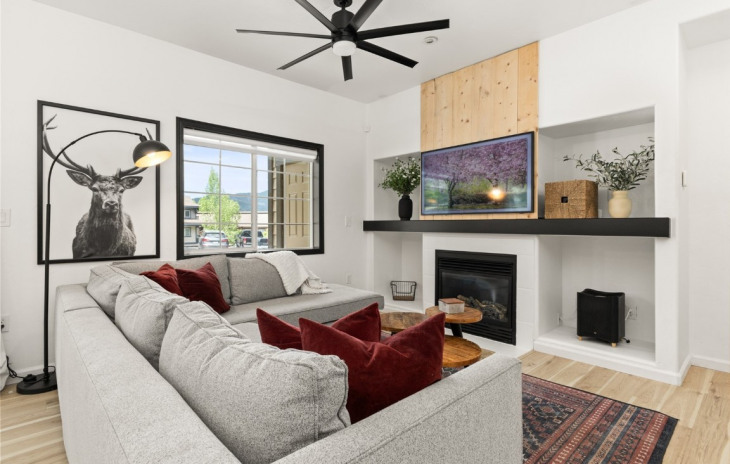 3335 Columbine Drive Photo