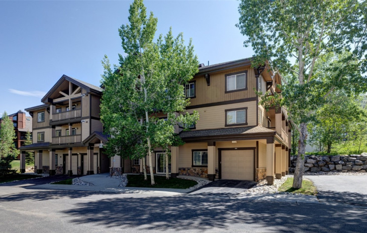 3335 Columbine Drive Photo