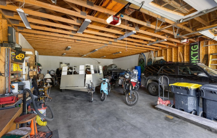 58075 Jupiter Place Photo