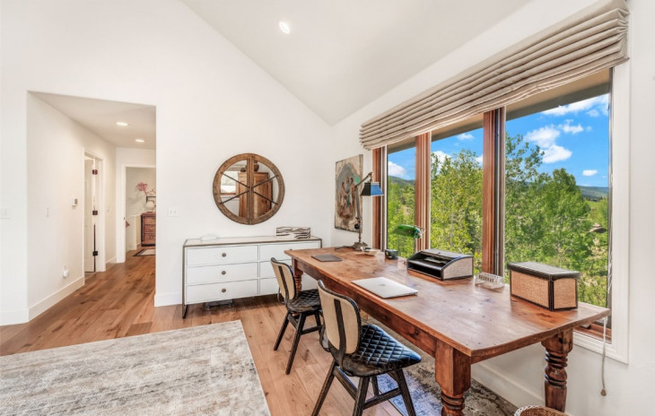 1580 Mark Twain Court Photo