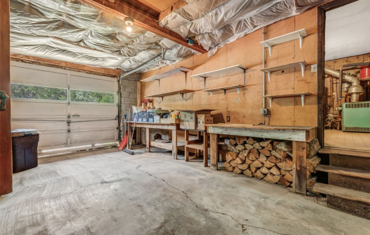 242 River Road Photo