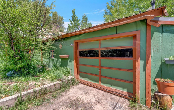 242 River Road Photo
