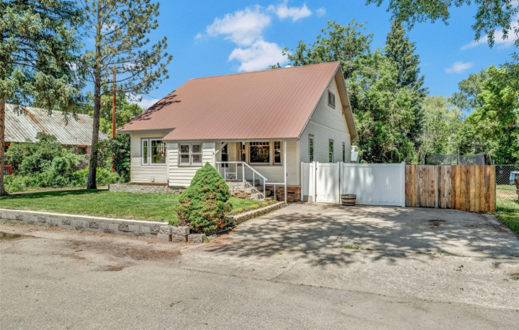 240 W Washington Avenue Photo
