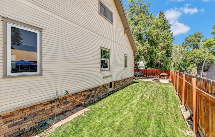 240 W Washington Avenue Photo