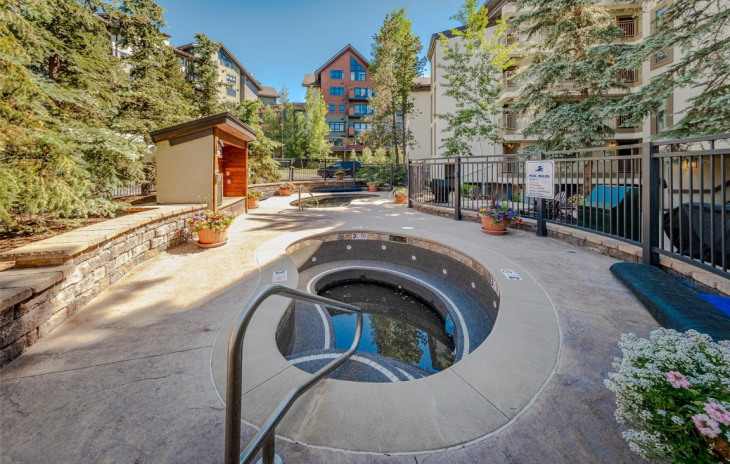 2286 Apres Ski Way Photo