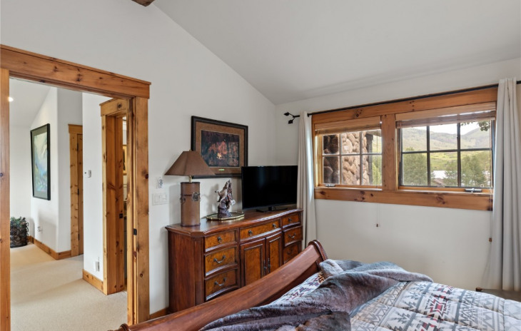 30425 Lakeshore Trail Photo