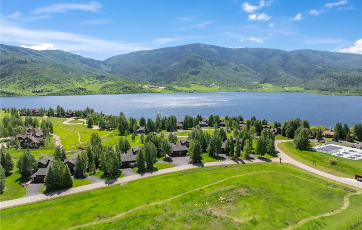 30425 Lakeshore Trail Photo
